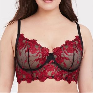 Red lace bra bralette